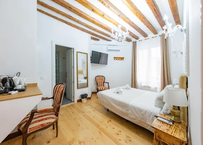 Oriente Palace Apartments Madrid